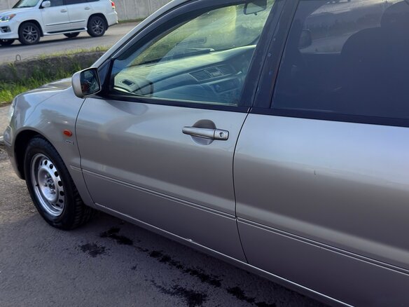 2001 Mitsubishi Lancer Cedia IX, серый, 420000 рублей - вид 15