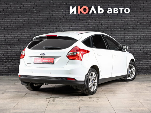 2012 Ford Focus III, белый, 850000 рублей - вид 4