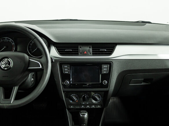 2019 Skoda Rapid I Рестайлинг, белый, 1499700 рублей - вид 13