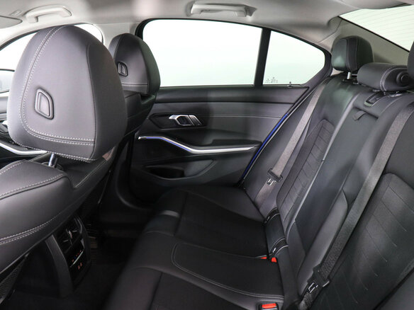 2020 BMW 3 серии 318d VII (G2x), синий, 3247000 рублей - вид 39
