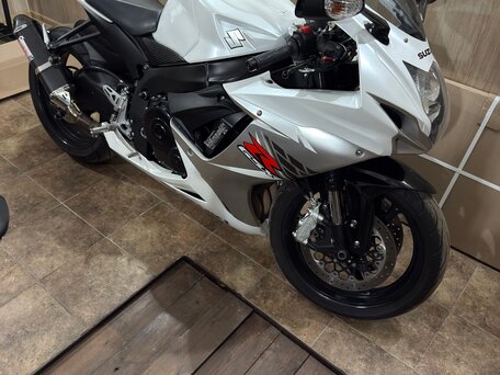 2014 Suzuki GSX-R 600, белый, 780000 рублей, вид 5