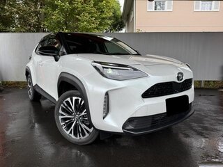 2023 Toyota Yaris Cross I, белый, 1599000 рублей, вид 4