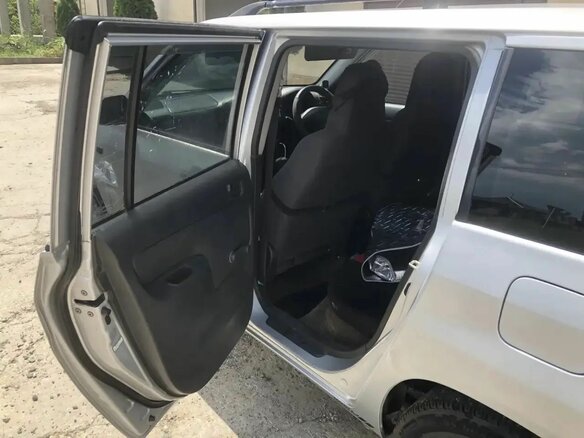 2003 Toyota Probox I, серый, 424000 рублей - вид 15