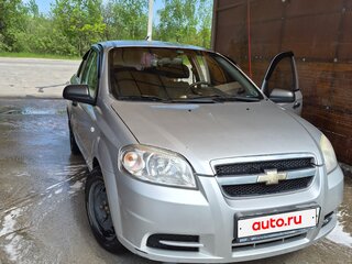 2011 Chevrolet Aveo I Рестайлинг, серебристый, 370000 рублей, вид 1