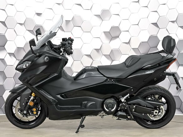 2023 Yamaha TMAX, чёрный, 1389000 рублей - вид 3