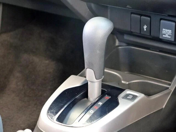 2020 Honda Fit III Рестайлинг, белый, 1055000 рублей - вид 22
