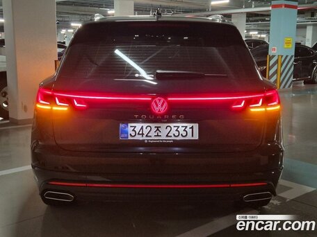 2026 Volkswagen Touareg III Рестайлинг, коричневый, 12673000 рублей, вид 4