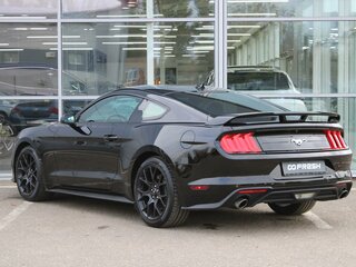 2022 Ford Mustang VI Рестайлинг, чёрный, 4500000 рублей, вид 2