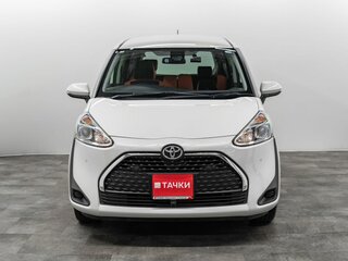 2021 Toyota Sienta II Рестайлинг, белый, 1640000 рублей, вид 2