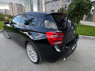 2013 BMW 1 серии 116i II (F20/F21), чёрный, 990000 рублей, вид 5