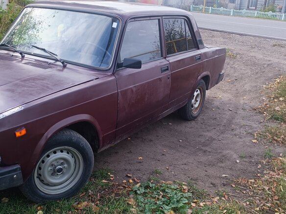 2006 Lada (ВАЗ) 2107, пурпурный, 90000 рублей - вид 2