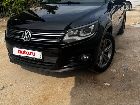 2016 Volkswagen Tiguan I Рестайлинг, чёрный, 1745000 рублей, вид 4