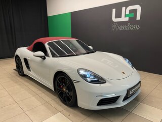 2018 Porsche Boxster IV 718 (982), белый, 6700000 рублей, вид 1
