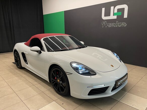 2018 Porsche Boxster IV 718 (982), белый, 6700000 рублей
