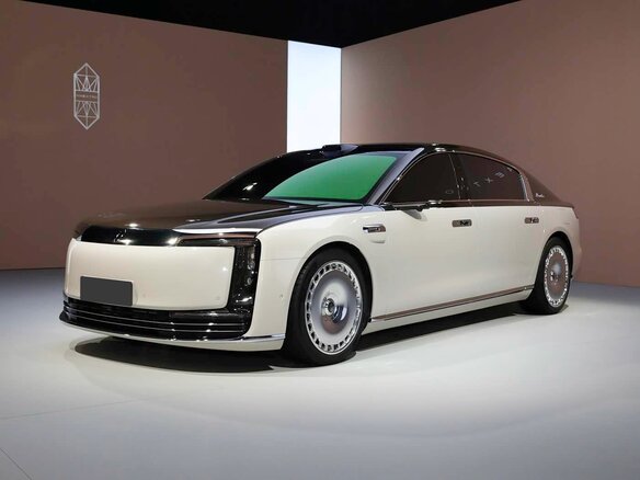 2026 Maextro S800, бежевый, 21000000 рублей