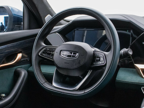 2023 Geely Monjaro I, синий, 2890000 рублей - вид 14