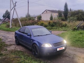 2001 Volkswagen Passat B5 Рестайлинг, синий, 215000 рублей, вид 2