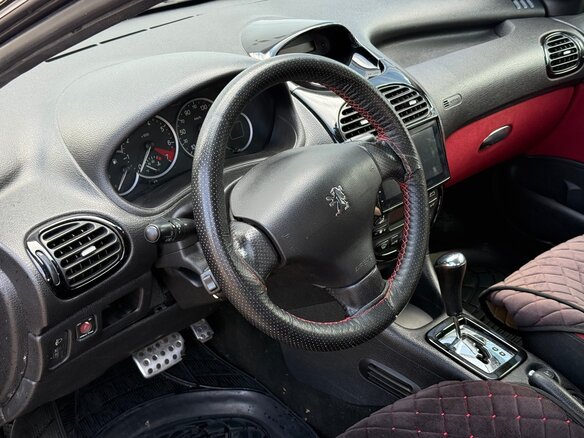 2007 Peugeot 206, чёрный - вид 9