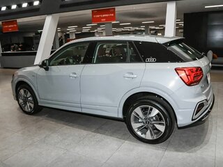2026 Audi Q2 L 35 TFSI I Рестайлинг, серый, 4400000 рублей, вид 5