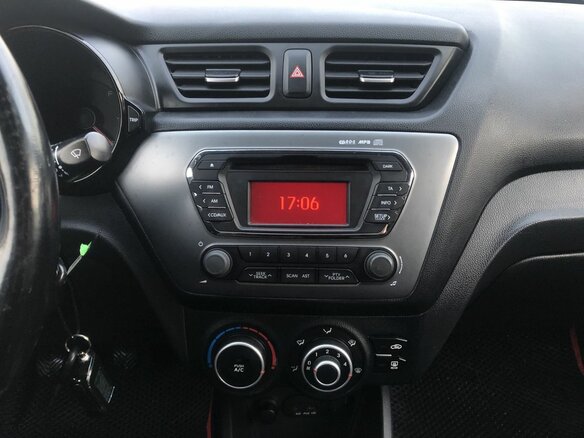2015 Kia Rio III, серый, 960000 рублей - вид 12
