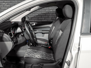 2008 Ford Focus II Рестайлинг, серебристый, 300000 рублей, вид 5