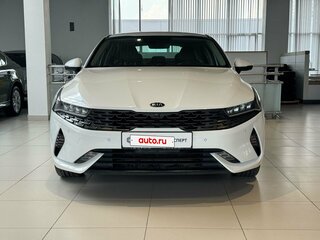 2020 Kia K5 III, белый, 2280000 рублей, вид 2