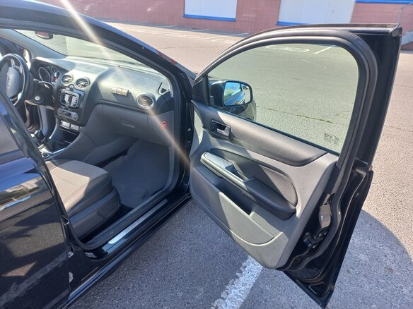2008 Ford Focus II Рестайлинг, чёрный, 460000 рублей - вид 5