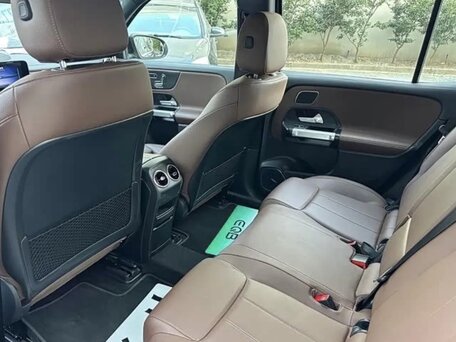 2025 Mercedes-Benz EQB 250+ I Рестайлинг, чёрный, 3780070 рублей, вид 4