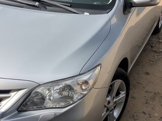 2012 Toyota Corolla X (E140, E150) Рестайлинг, серебристый, 950000 рублей, вид 1