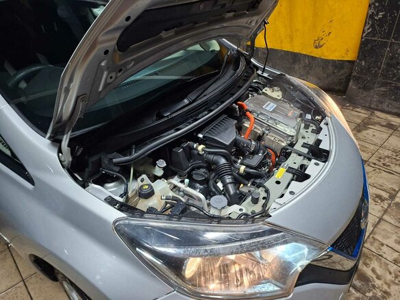 2017 Nissan Note e-Power II Рестайлинг, серый, 950000 рублей - вид 17