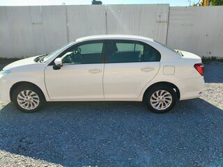 2017 Toyota Corolla Axio XI (E160, E170, E180) Рестайлинг 1, белый, 1000000 рублей, вид 4