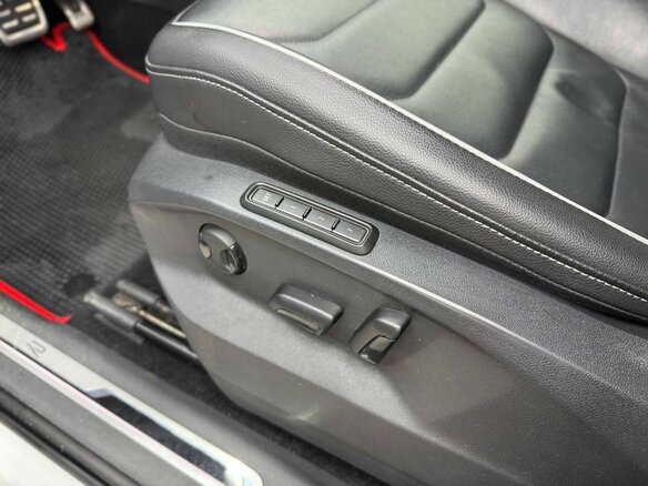 2021 Volkswagen Tiguan II Рестайлинг, белый, 4200000 рублей - вид 19