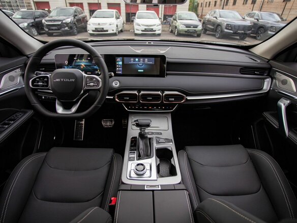 2026 Jetour X70+ I Рестайлинг, чёрный, 3099000 рублей - вид 14