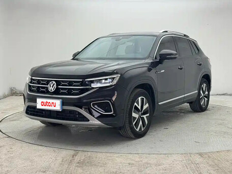 2022 Volkswagen Tayron I, чёрный, 2140000 рублей, вид 3