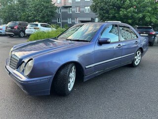 2001 Mercedes-Benz E-Класс 270 II (W210, S210) Рестайлинг, фиолетовый, 200000 рублей, вид 1