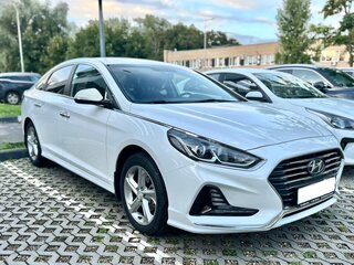 2019 Hyundai Sonata VII (LF) Рестайлинг, белый, 2050000 рублей, вид 3