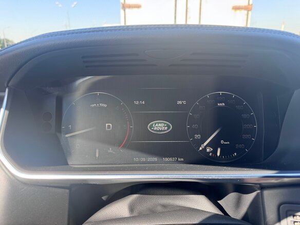 2014 Land Rover Range Rover IV, чёрный, 3500000 рублей - вид 9