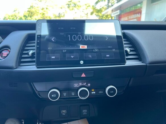 2023 Honda Fit IV Рестайлинг, белый, 1100000 рублей - вид 17