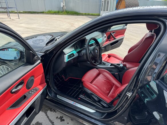 2008 BMW 3 серии 325i V (E90/E91/E92/E93) Рестайлинг, чёрный, 1200000 рублей - вид 5