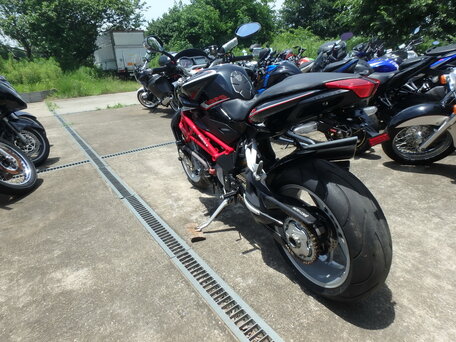 2013 MV Agusta Brutale 1090, чёрный, 640000 рублей, вид 5
