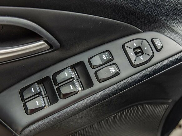 2013 Hyundai ix35 I, белый, 1188000 рублей - вид 14