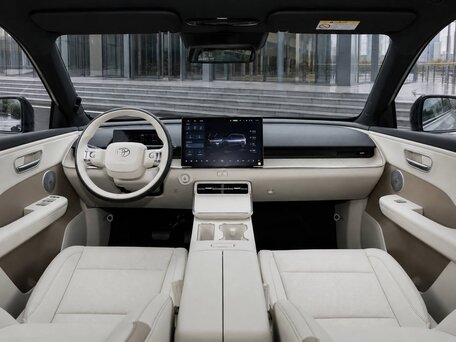 2026 Toyota bZ3X 58.3 kWh, серый, 2729512 рублей, вид 5