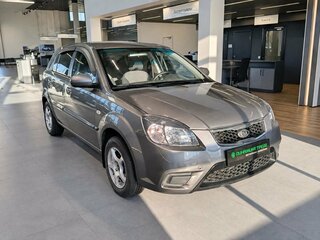 2010 Kia Rio II Рестайлинг, серебристый, 499000 рублей, вид 1