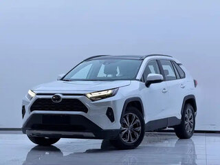 2024 Toyota RAV4 V (XA50), белый, 3320000 рублей, вид 2