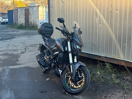 2023 Bajaj Dominar 400, чёрный, 330000 рублей, вид 2