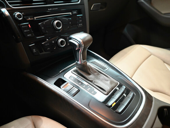 2014 Audi Q5 I (8R) Рестайлинг, серебристый, 2190000 рублей - вид 17