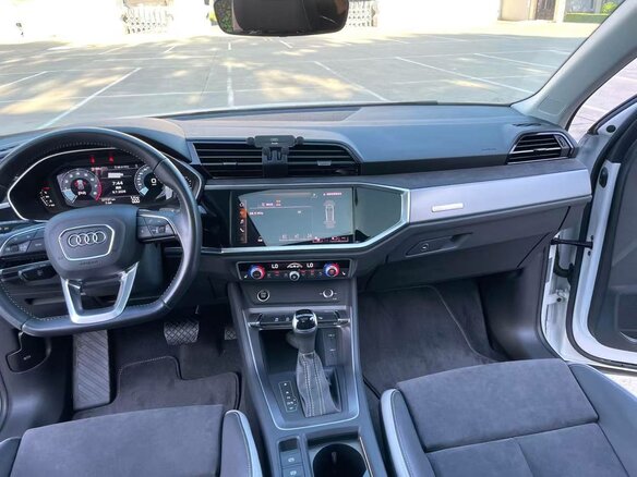 2022 Audi Q3 35 TFSI II (F3), белый, 2690000 рублей - вид 11