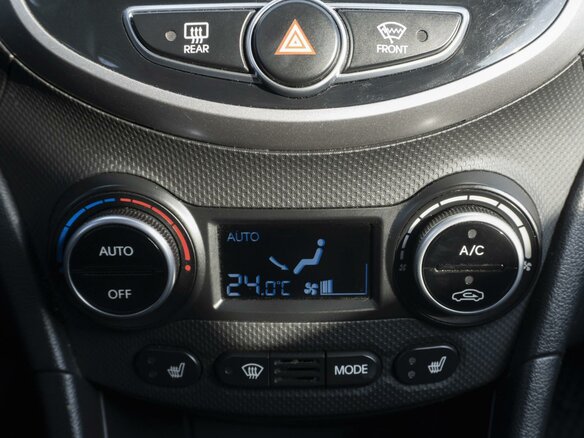 2014 Hyundai Solaris I Рестайлинг, чёрный - вид 11