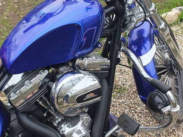 2017 Harley-Davidson Dyna Wide Glide, синий, 1350000 рублей - вид 10