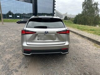2019 Lexus NX 300h I Рестайлинг, серебристый, 3800000 рублей, вид 5